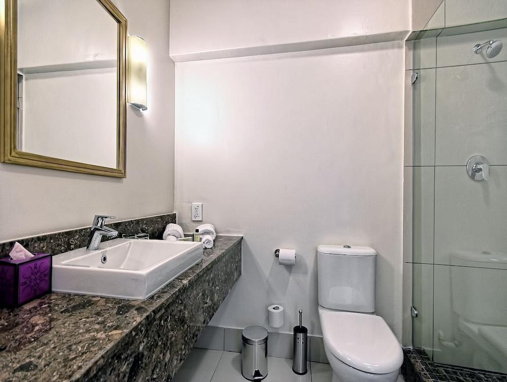 Ascot Boutique Hotel Йоханнесбург Экстерьер фото