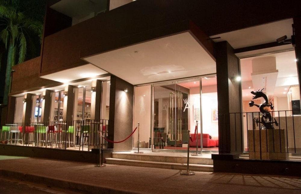 Ascot Boutique Hotel Йоханнесбург Экстерьер фото
