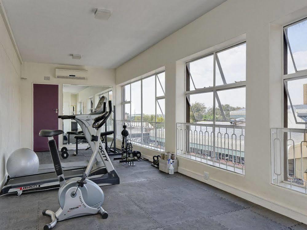 Ascot Boutique Hotel Йоханнесбург Экстерьер фото